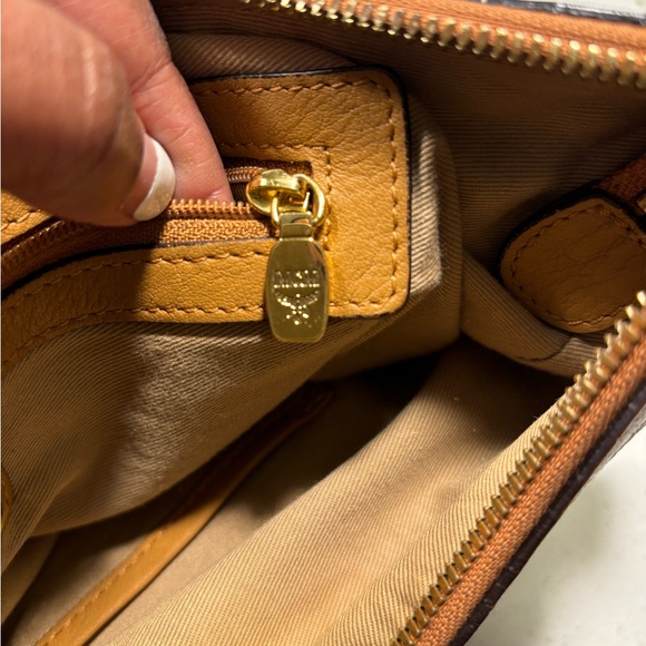 Preloved MCM Cognac hobo bag - Picture 10 of 17